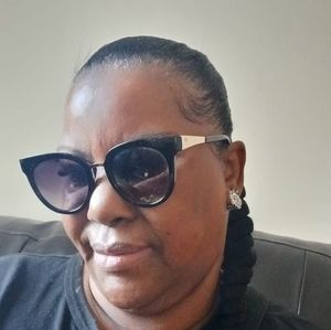 Meet your Posher, Debra